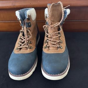 Lace up boots